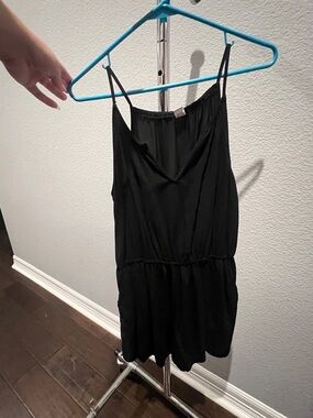 Old Navy Black V-Neck Spaghetti Strap Romper
